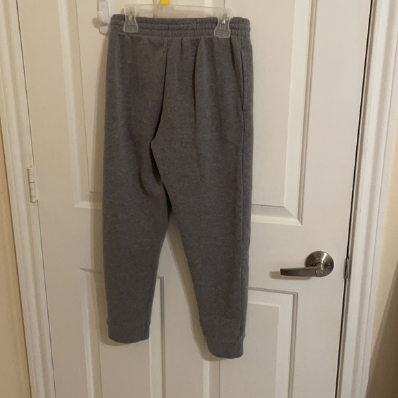 Comfort - Picture 3 of 3